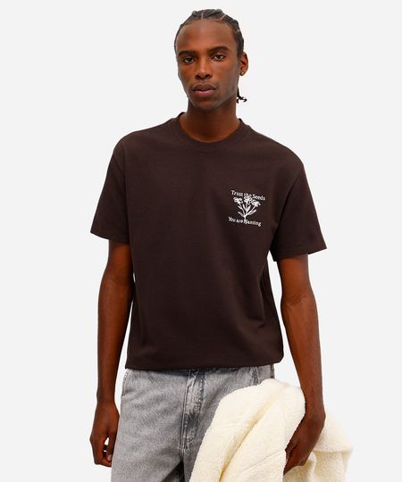 camiseta masculina bordada texturizada marrom P