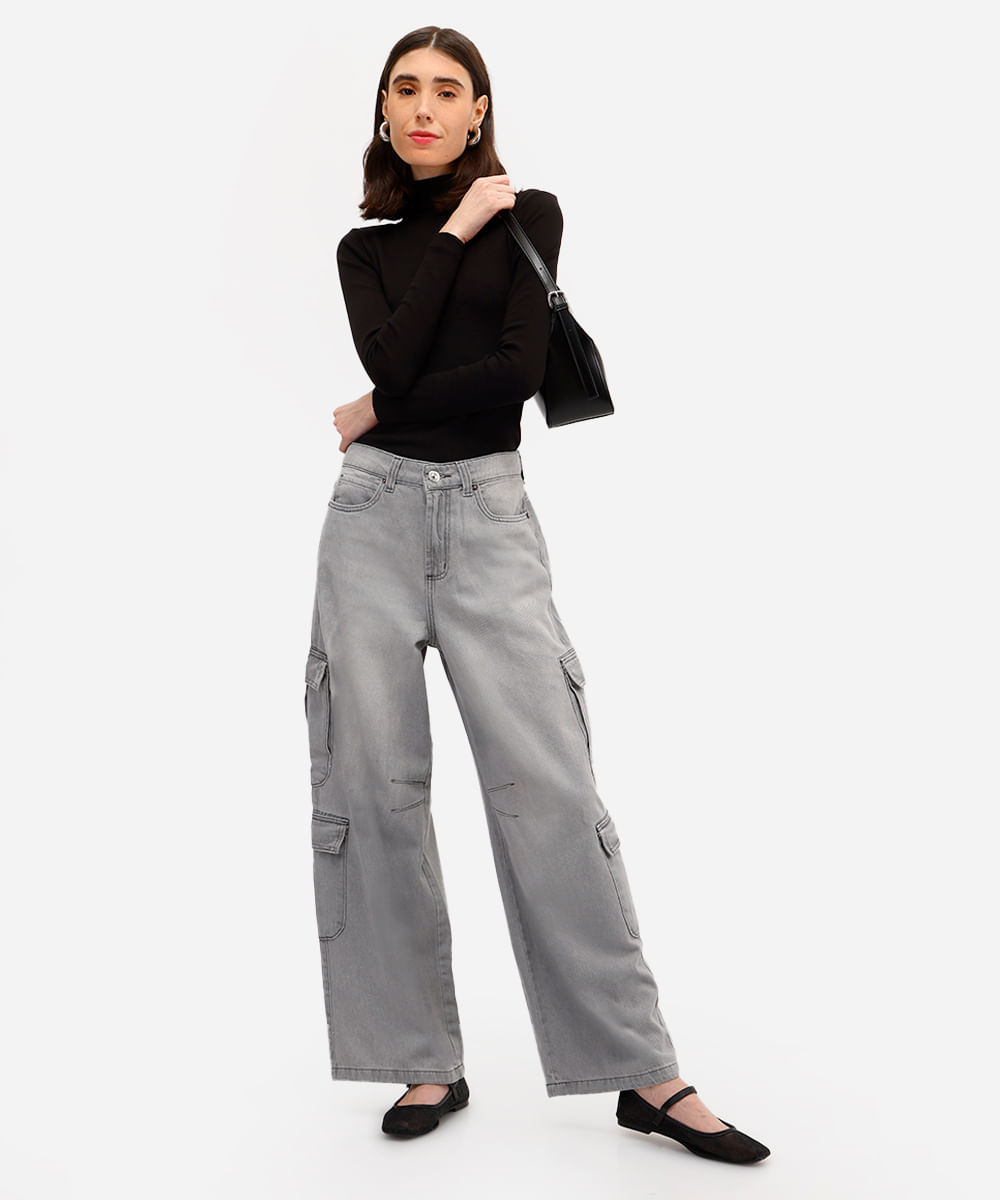 calça skater feminina jeans com bolsos cargo cinza