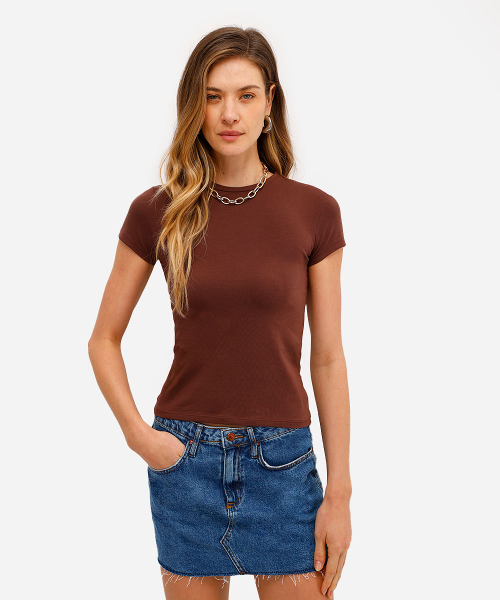 camiseta básica feminina de algodão manga curta marrom