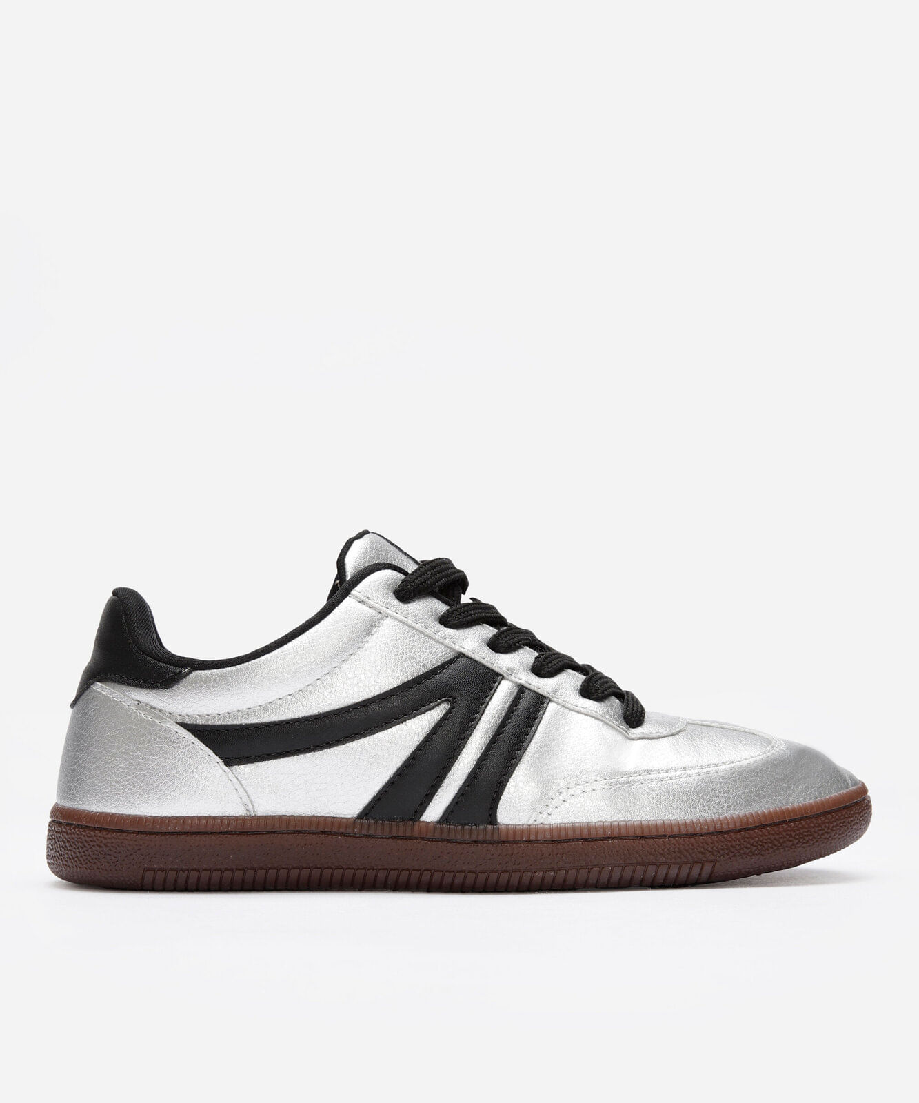 tênis bossa com recortes bicolor ace prateado tênis bossa com recortes bicolor ace prateado