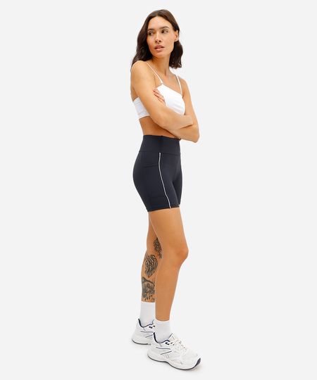 bermuda feminina esportiva ace com nervura preta P