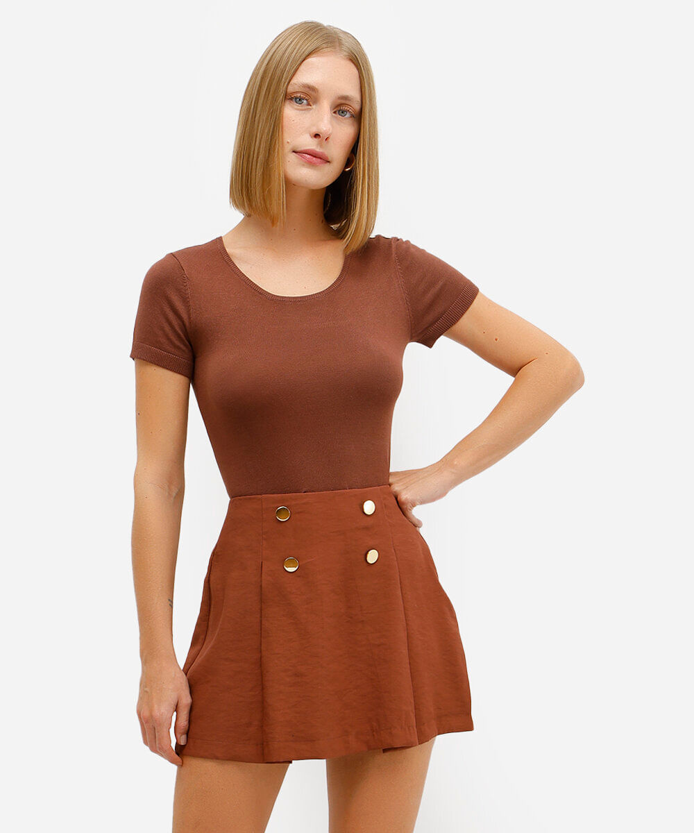 blusa baby look feminina de tricot com botões marrom