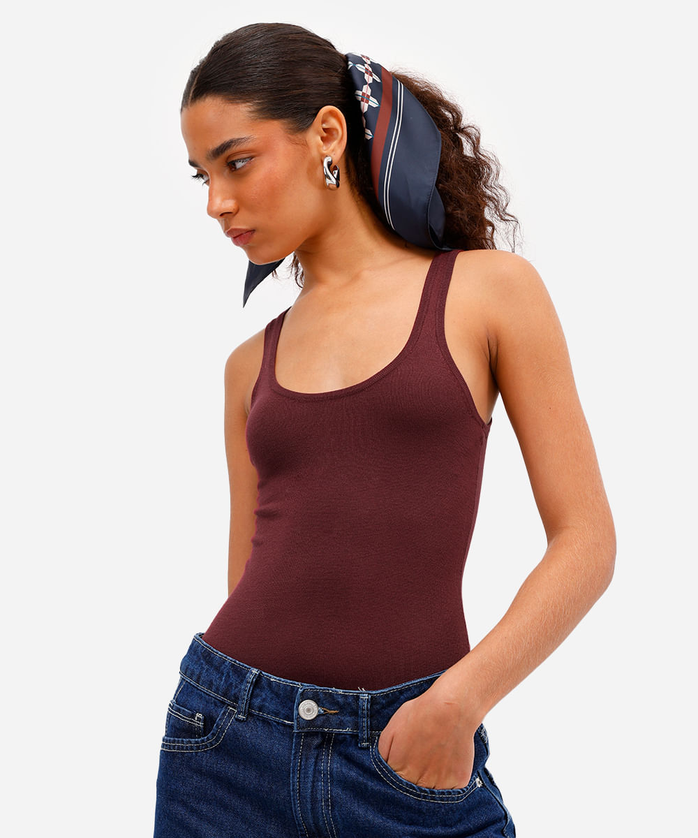 regata feminina de tricot vinho