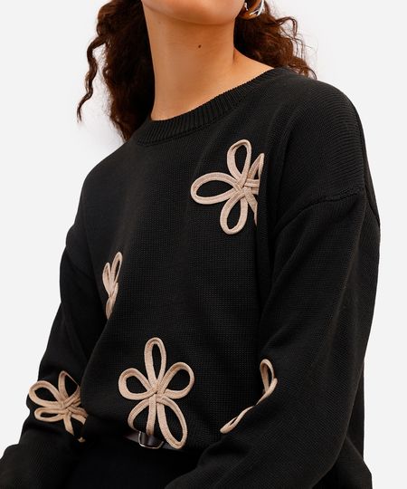 suéter feminino de tricot com bordado floral preto PP