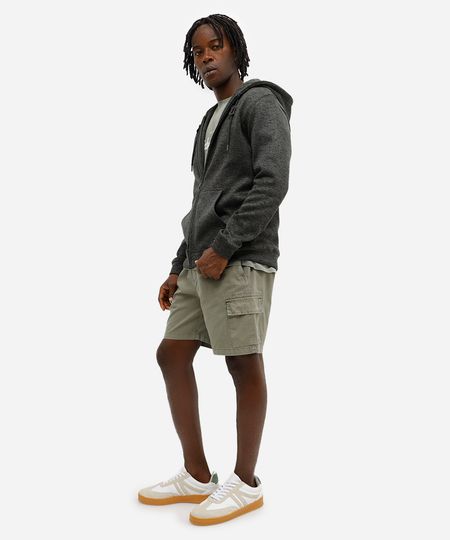 bermuda jogger masculina de sarja com bolsos cargo verde P bermuda jogger masculina de sarja com bolsos cargo verde P