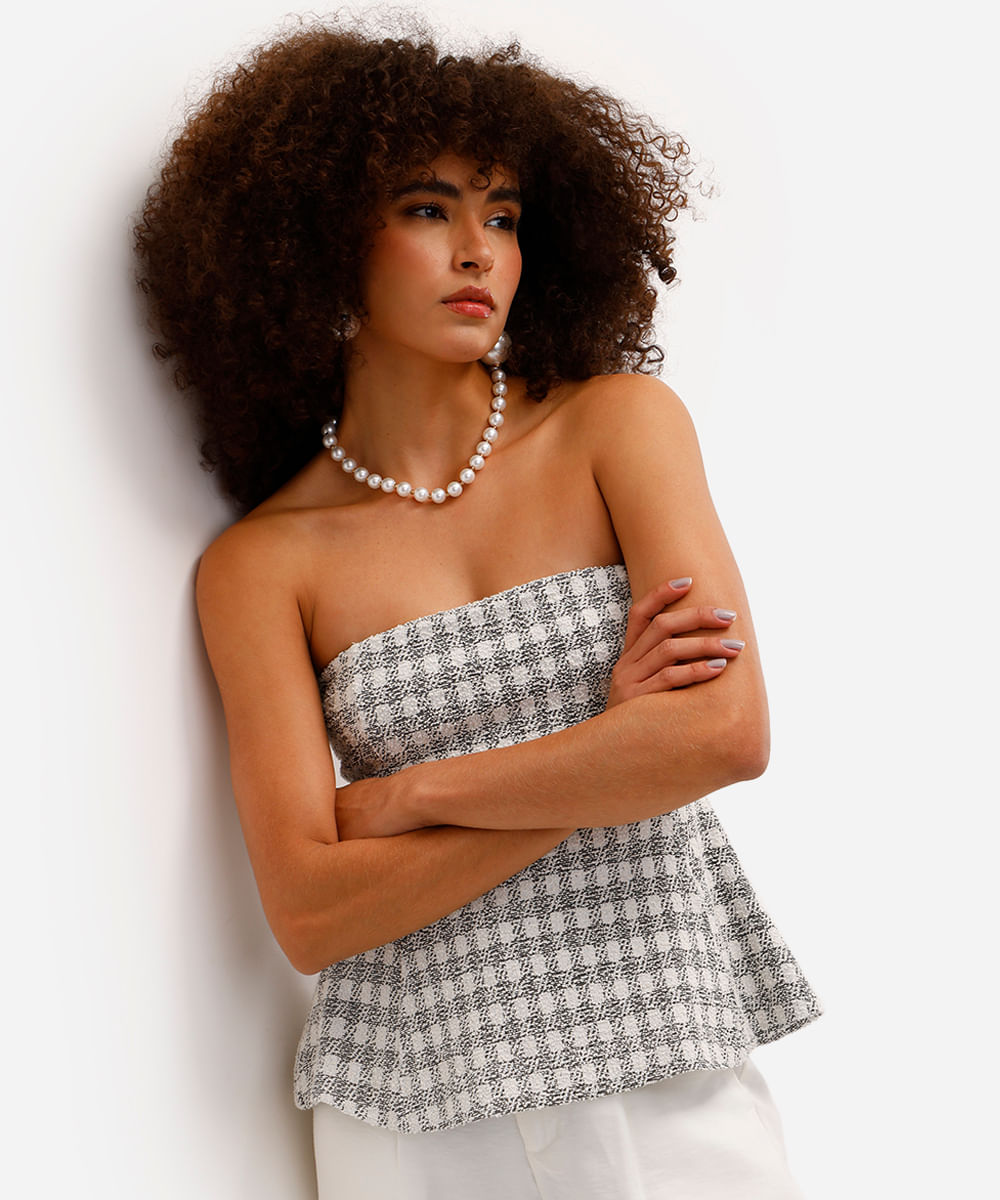 blusa peplum feminina sem alça de tricot xadrez off white