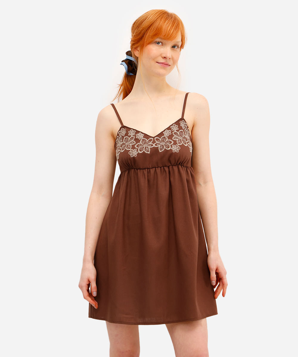 Vestido curto feminino alça fina com linho floral marrom