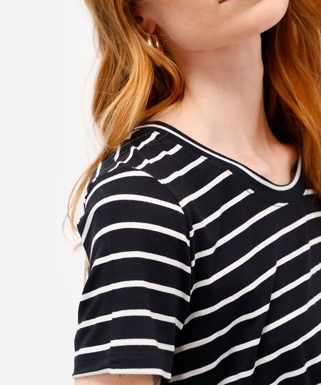 camiseta de viscose manga curta listrada preta P camiseta de viscose manga curta listrada preta P