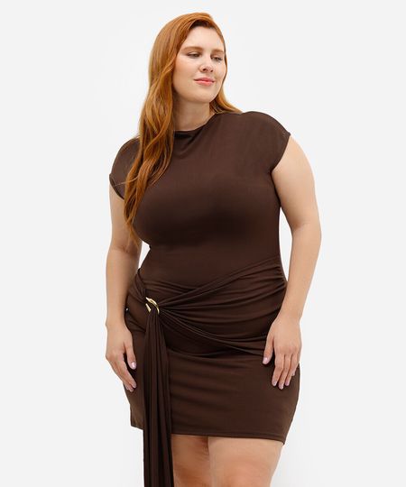 vestido curto com transpasse franzido mindset plus size marrom GG2