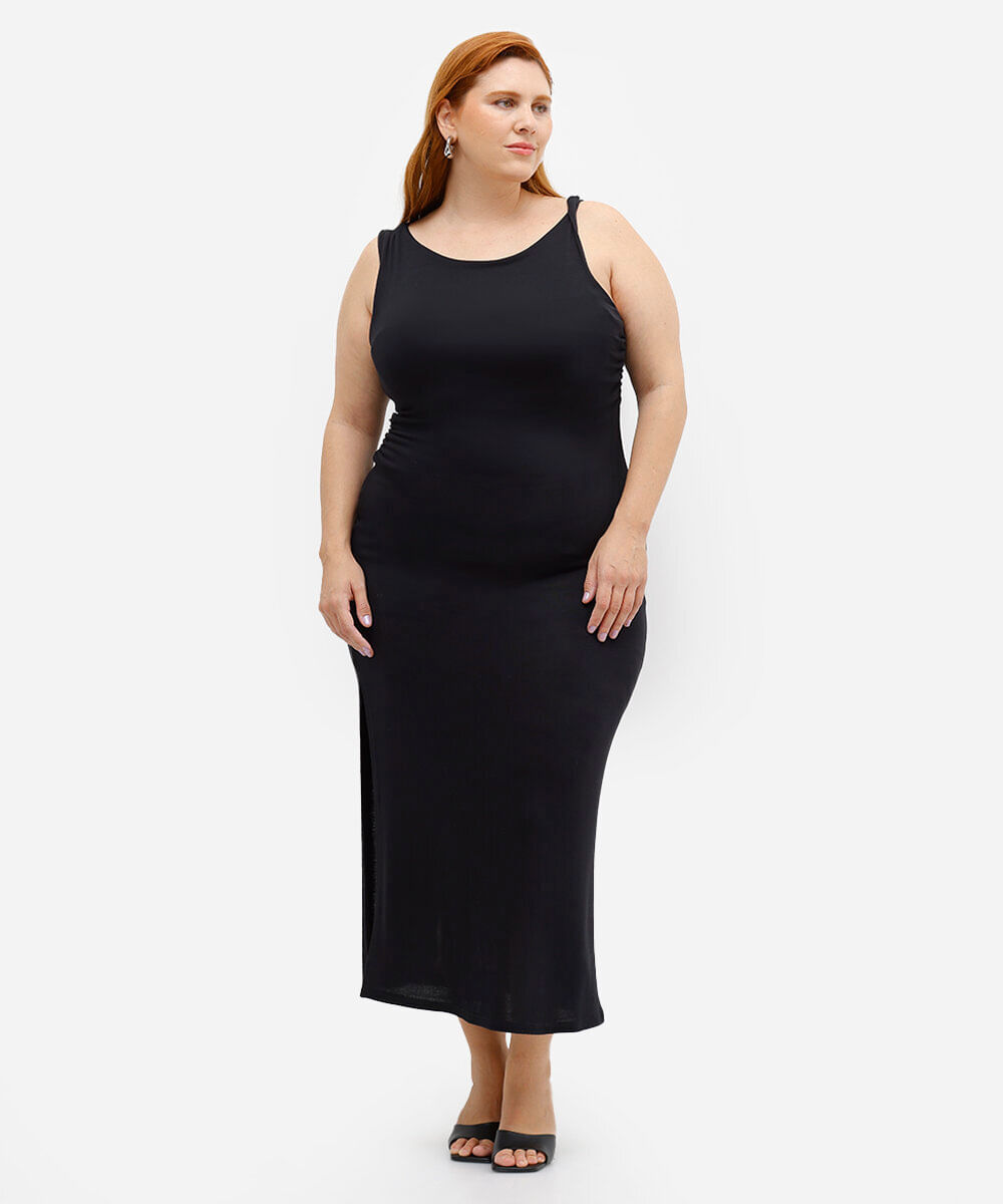 vestido longo de viscose franzido com fenda mindset plus size preto