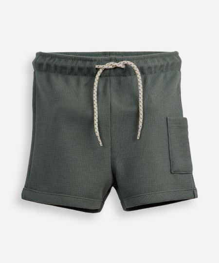 short infantil texturizado com bolso verde 2