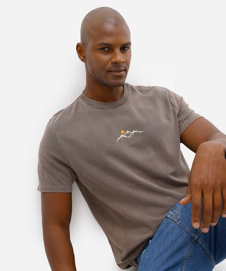 camiseta masculina de algodão com bordado estonada marrom P