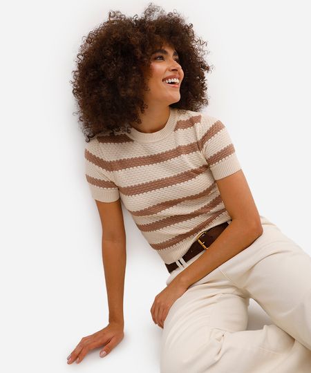 blusa feminina de tricot manga curta texturizada listrada bege PP blusa feminina de tricot manga curta texturizada listrada bege PP