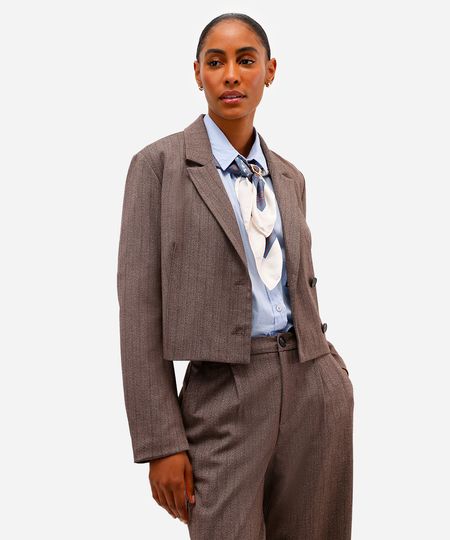 blazer de alfaiataria feminino cropped marrom GG blazer de alfaiataria feminino cropped marrom GG