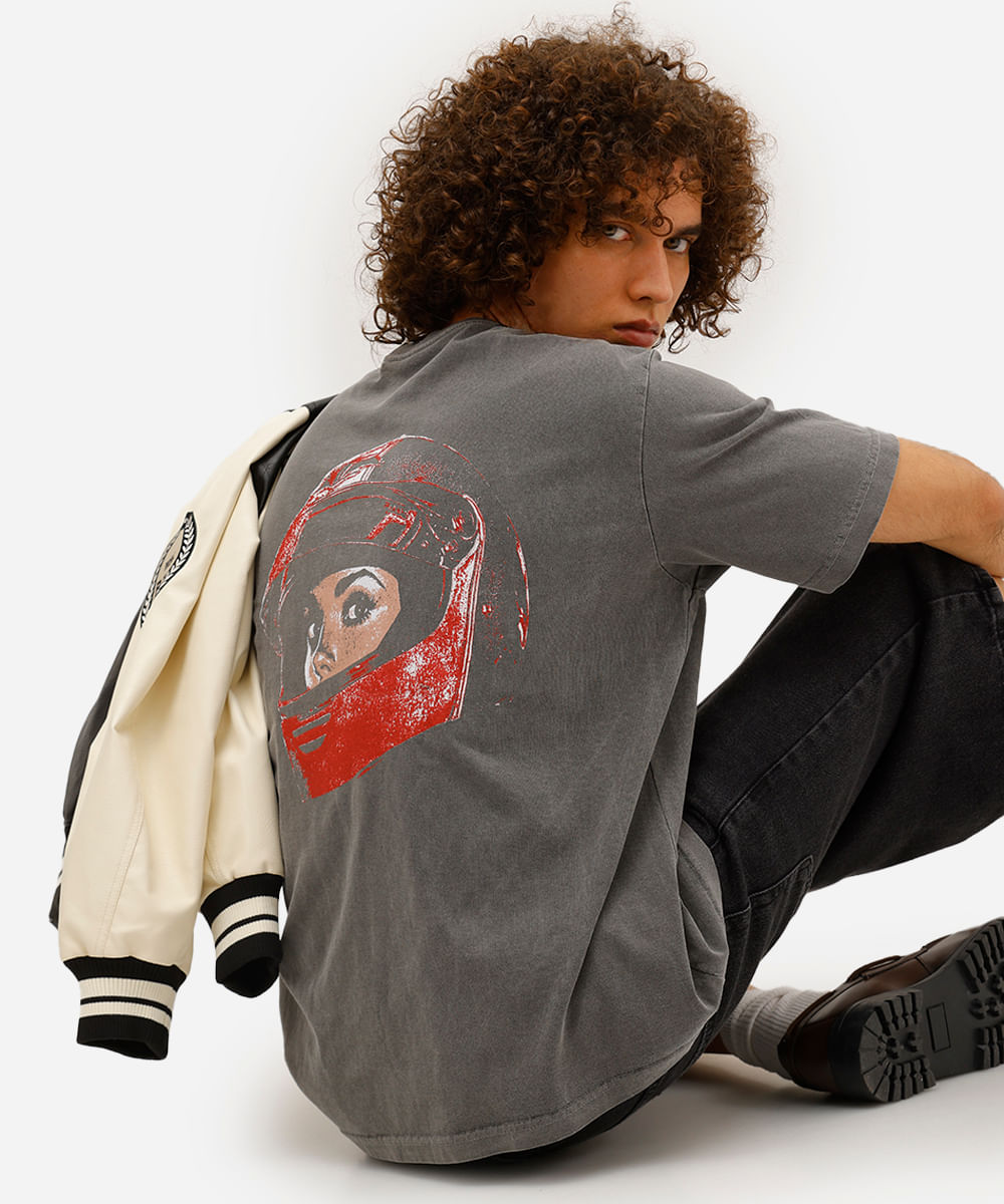 camiseta masculina de algodão estampada estonada cinza