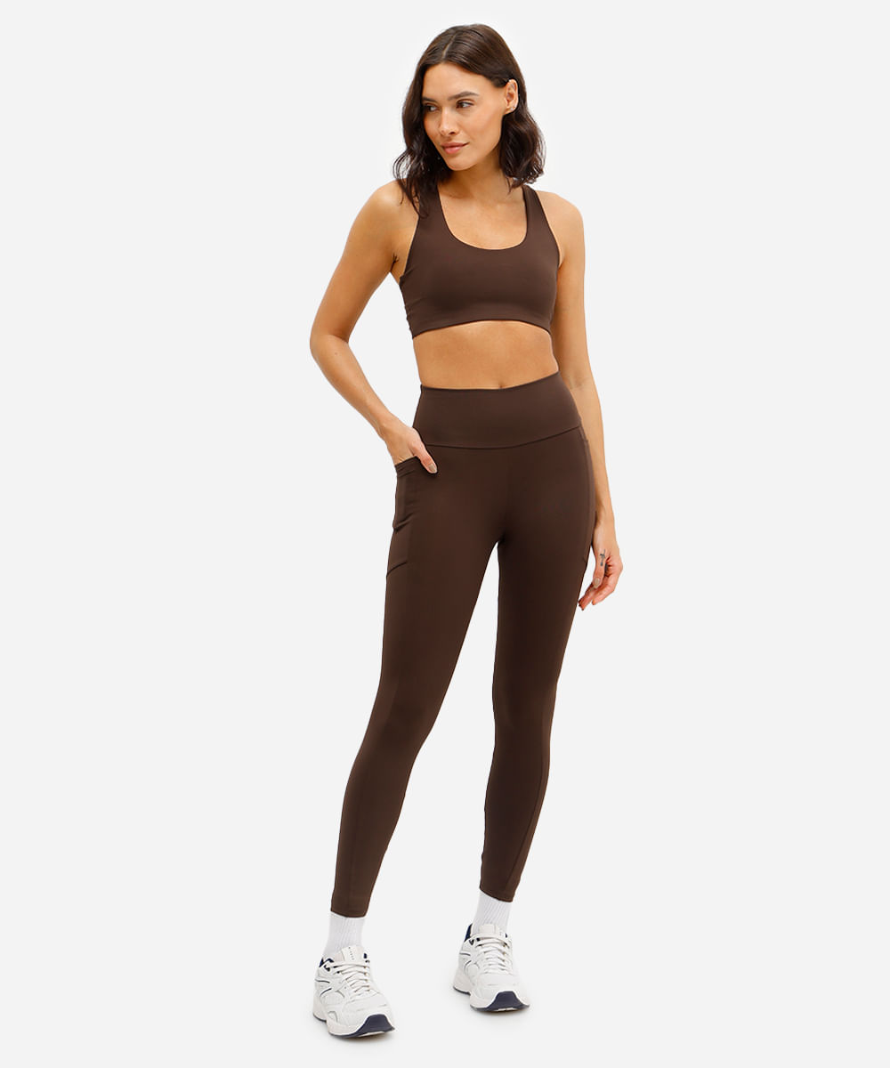 calça legging esportiva com bolso marrom