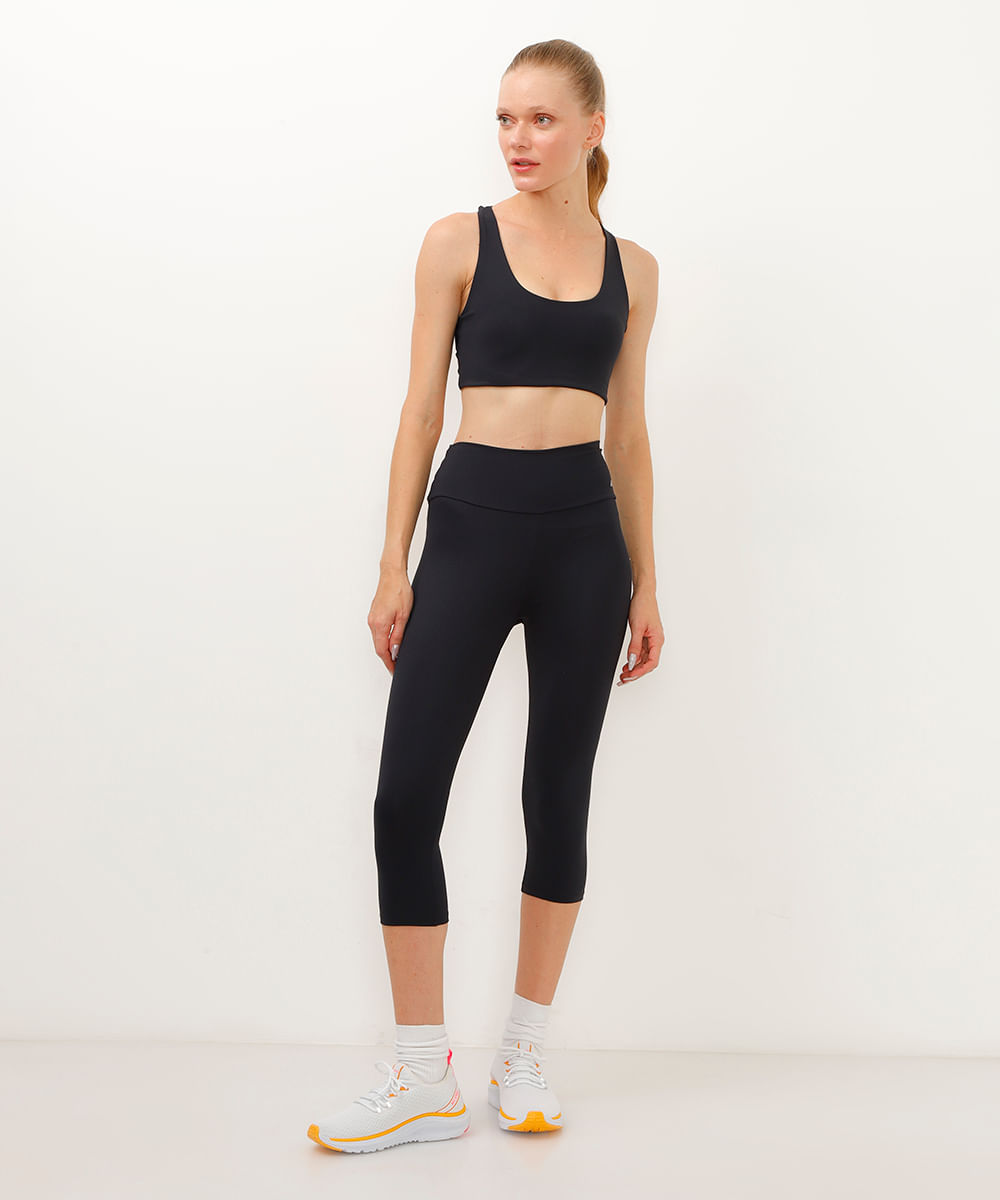 calça corsário básica cós largo esportiva ace preta