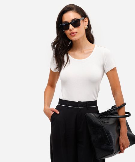 blusa baby look feminina de tricot com botões off white M blusa baby look feminina de tricot com botões off white M