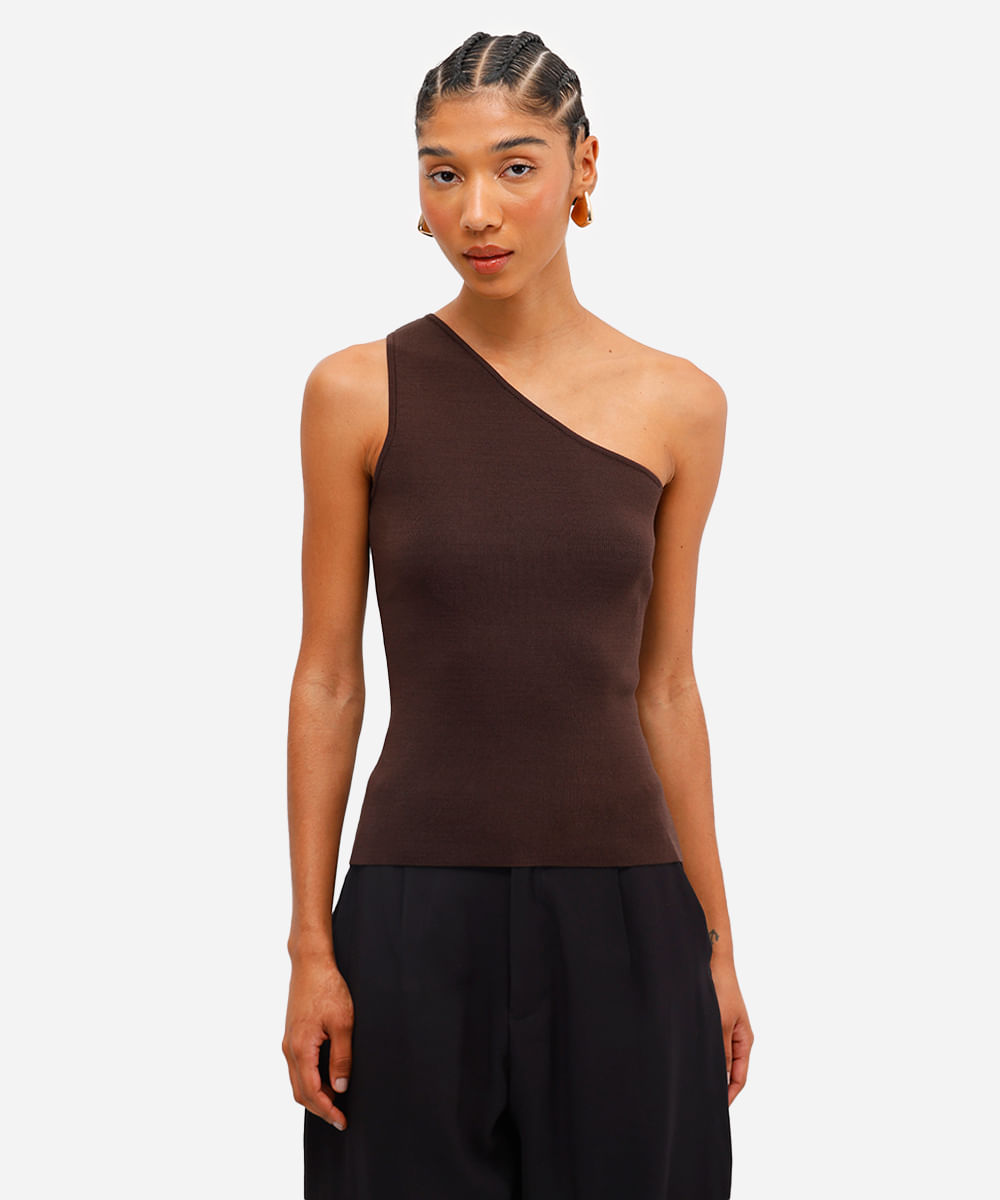 blusa ombro único feminina de tricot marrom