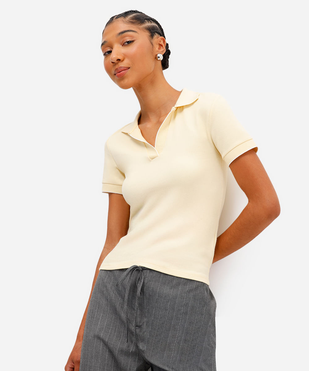 polo feminina de tricot manga curta amarela