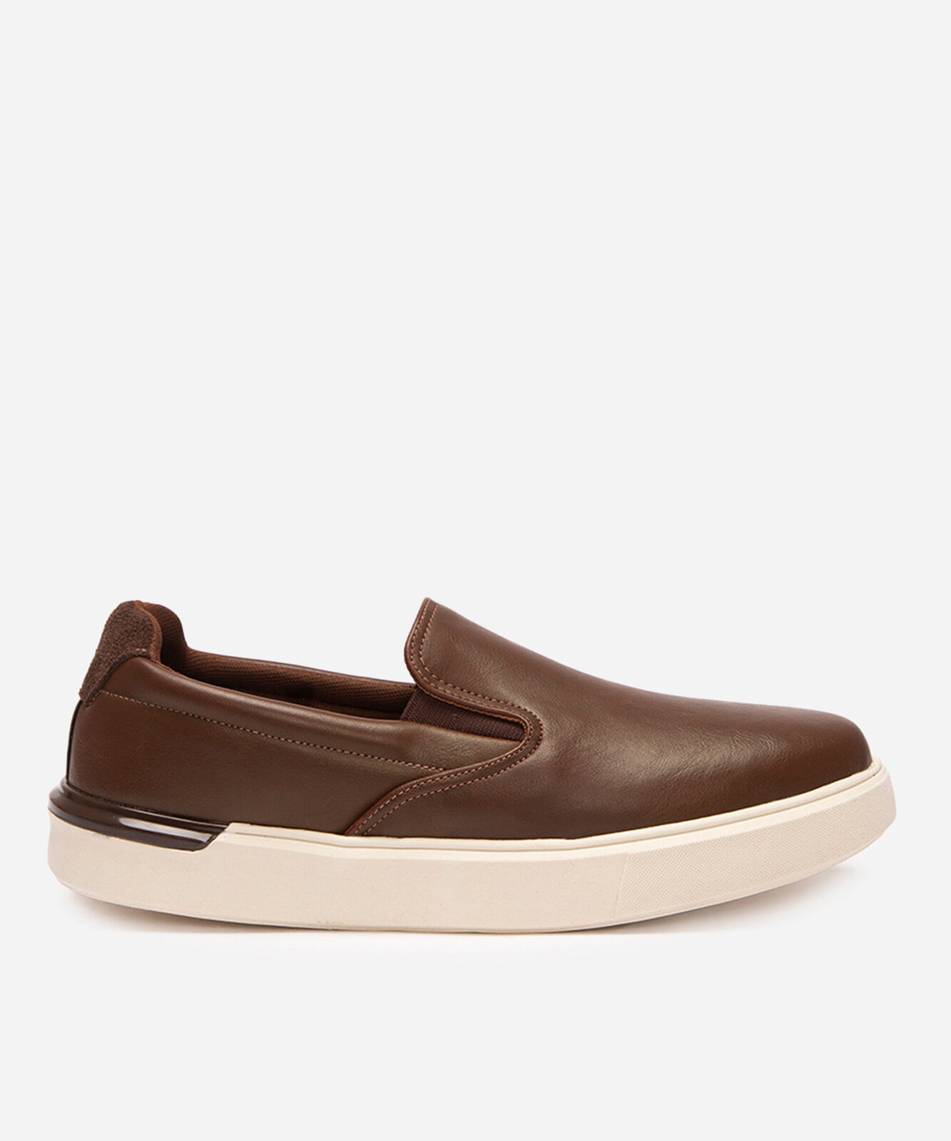tênis slip on com recorte oneself caramelo