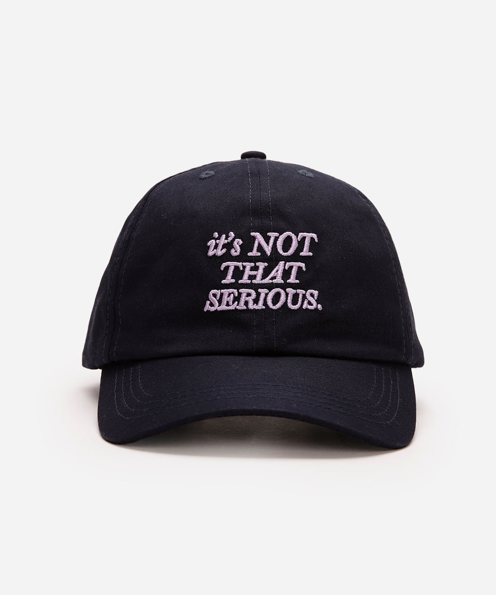 boné feminino aba curva de sarja its not that serious azul boné feminino aba curva de sarja its not that serious azul