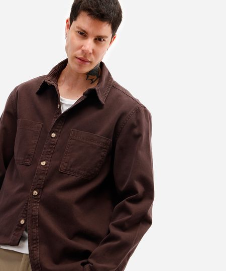 camisa overshirt masculina de sarja com bolsos marrom G camisa overshirt masculina de sarja com bolsos marrom G