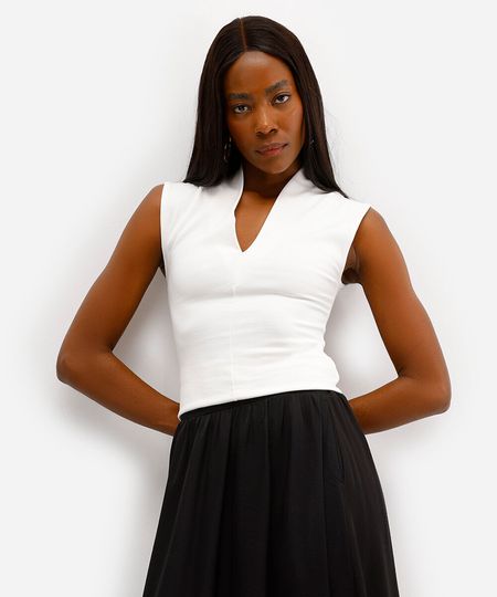 regata feminina com viscose decote v off white G regata feminina com viscose decote v off white G