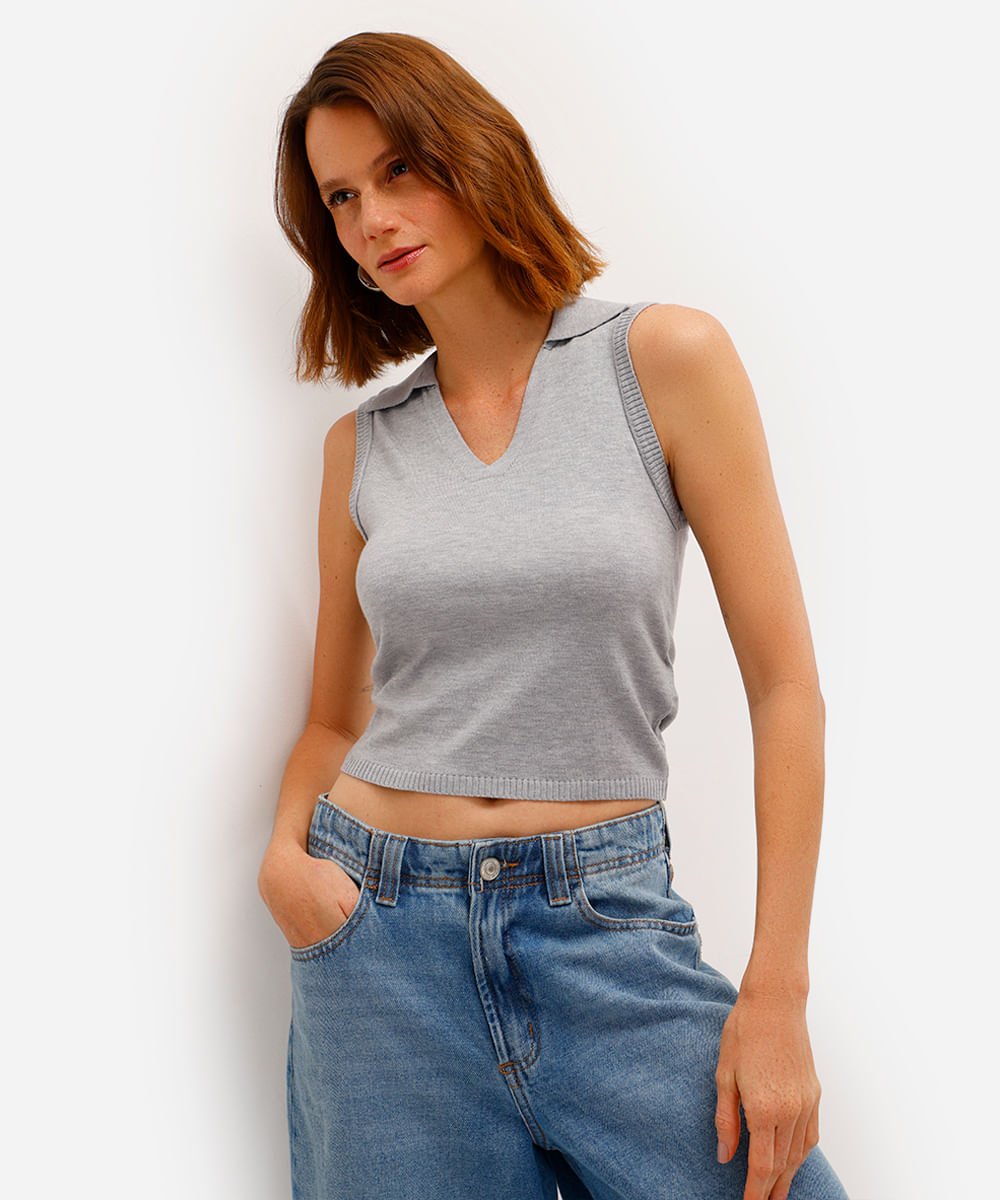 polo feminina de tricot sem manga cinza
