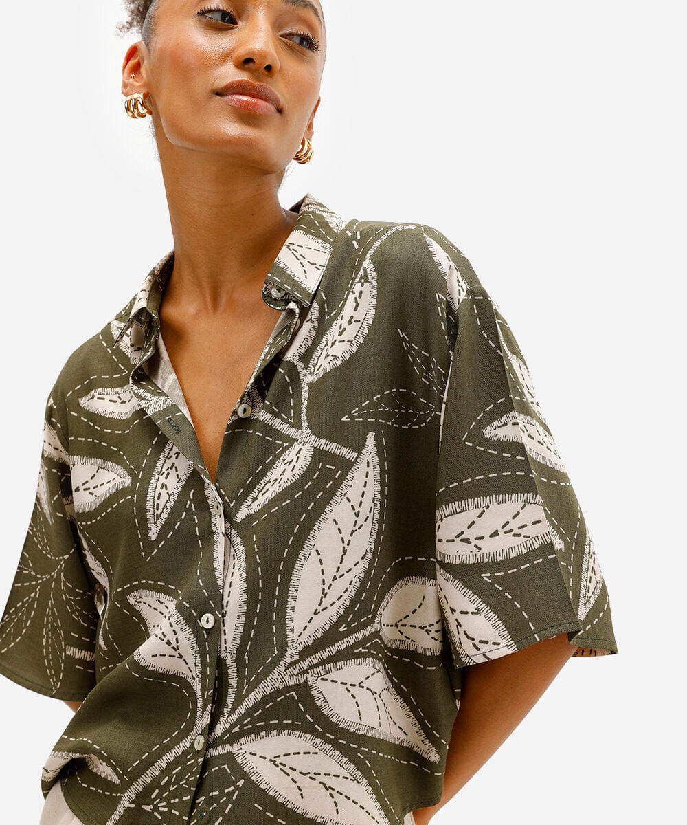 camisa feminina de viscose manga curta folhagem verde