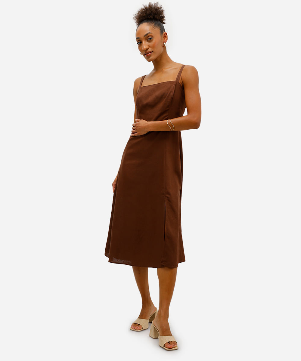 vestido midi feminino com linho decote quadrado marrom