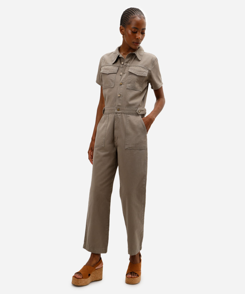 macacão feminino de sarja manga curta verde