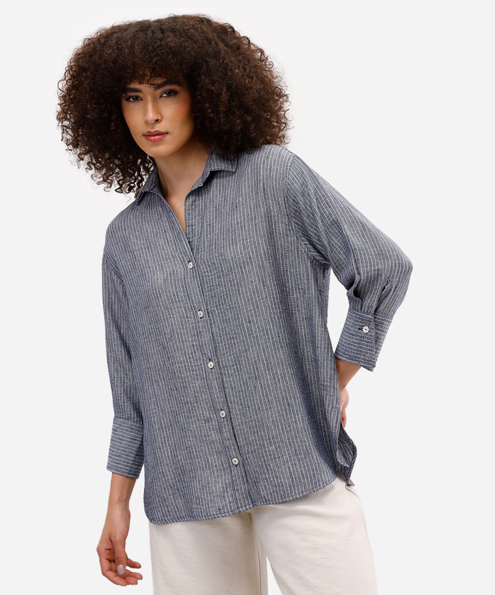 camisa feminina com linho azul