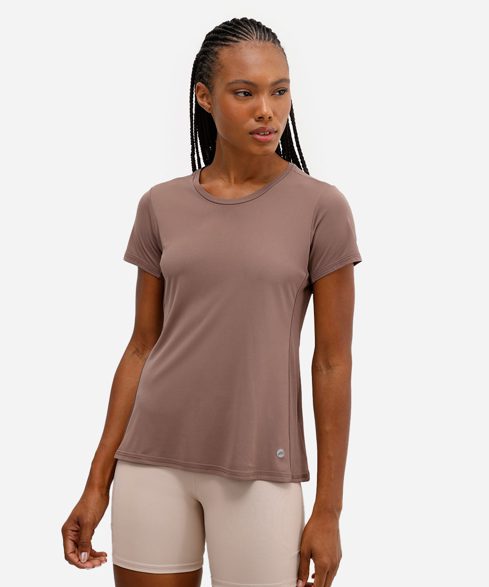 blusa esportiva com recorte marrom