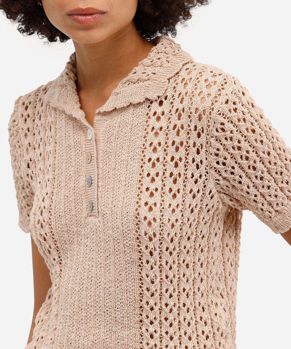 polo feminina em tricot mix de pontos bege