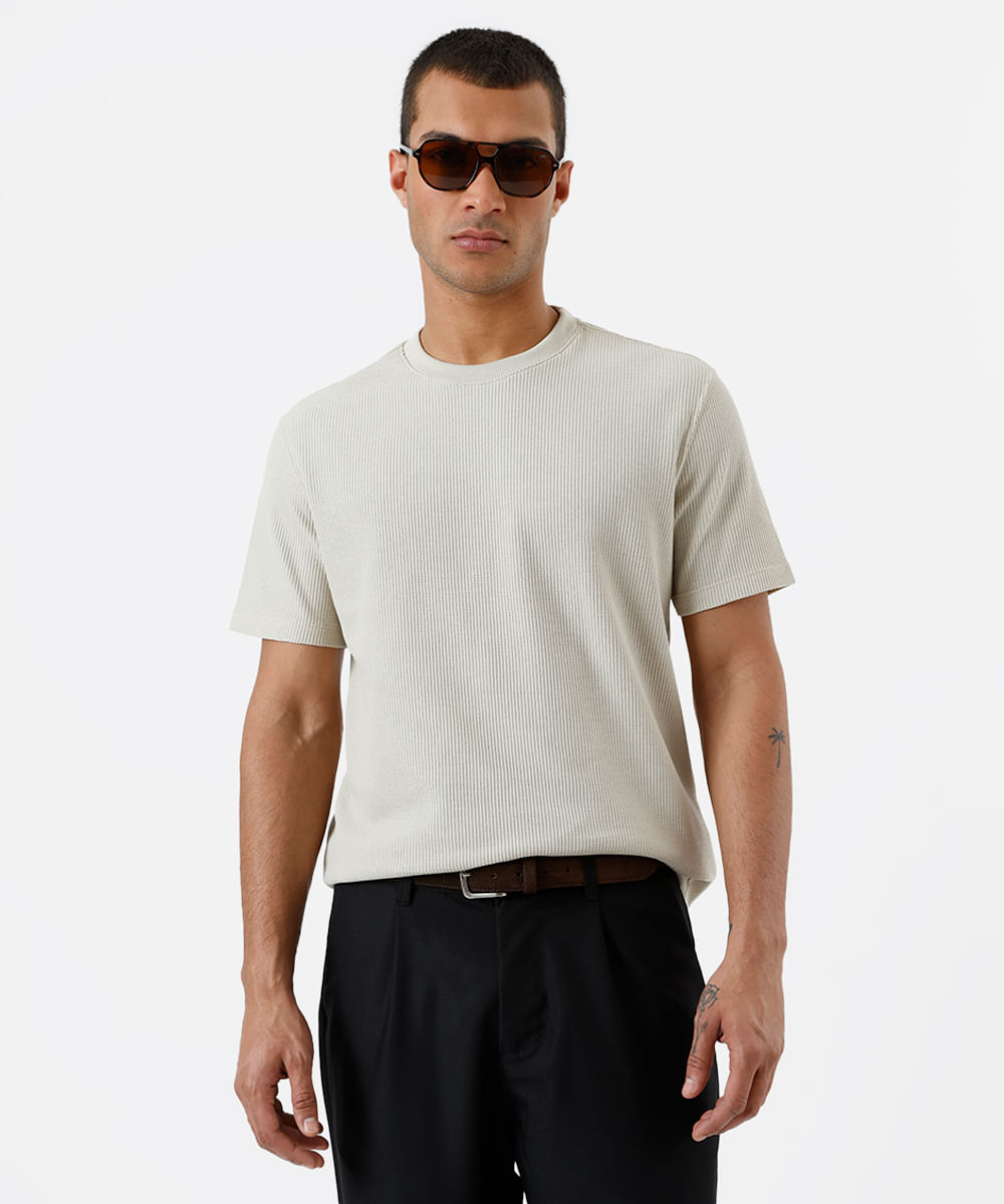 camiseta masculina manga curta texturizada bege