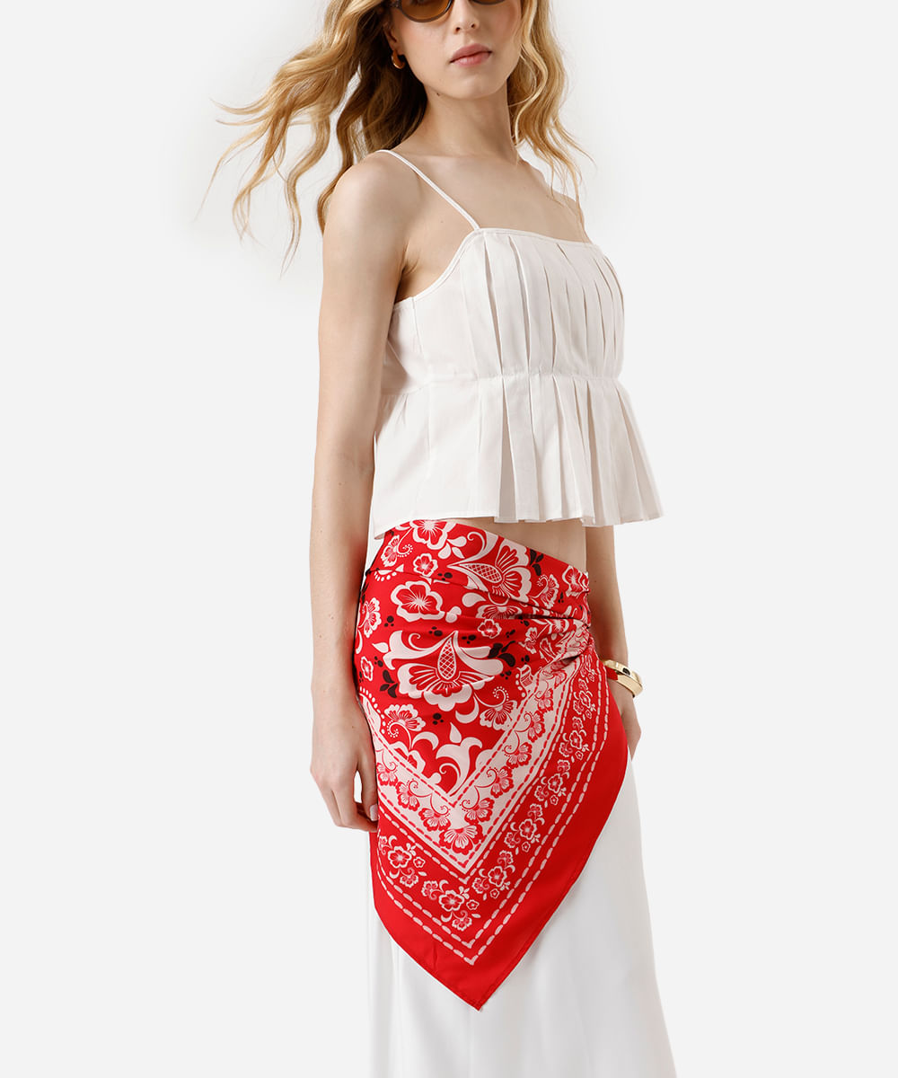 lenço feminino estampa arabesco floral vermelho