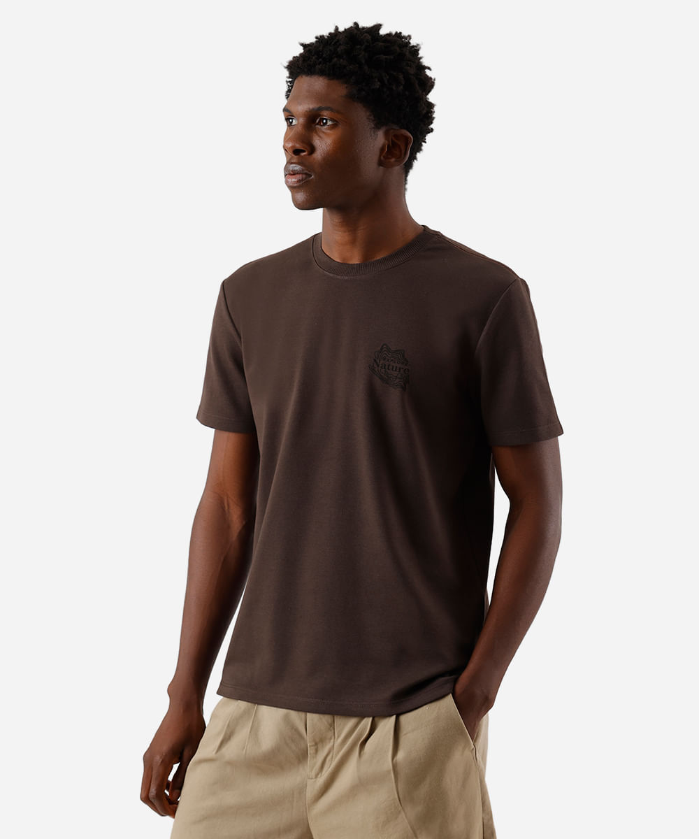camiseta masculina com algodão estampada marrom