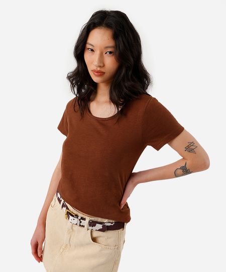 camiseta feminina de algodão básica marrom PP
