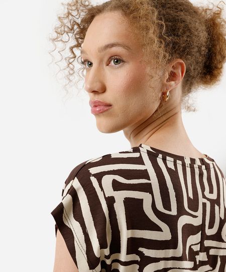 blusa feminina de viscose manga curta geométrica marrom PP blusa feminina de viscose manga curta geométrica marrom PP