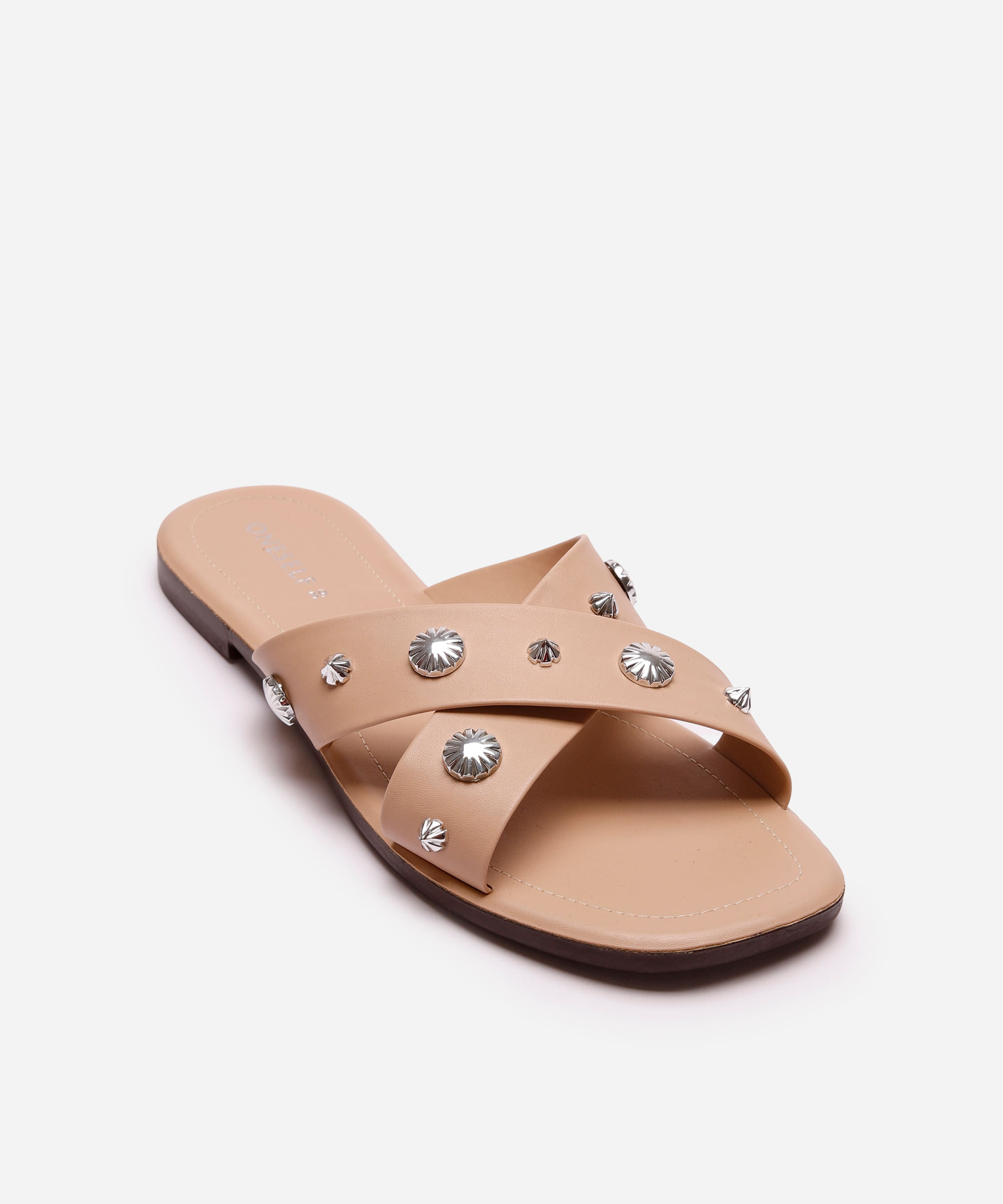 rasteirinha com tacha texturizada oneself bege