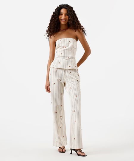 calça wide leg slim feminina de sarja com bordado floral listrada off white 40 calça wide leg slim feminina de sarja com bordado floral listrada off white 40