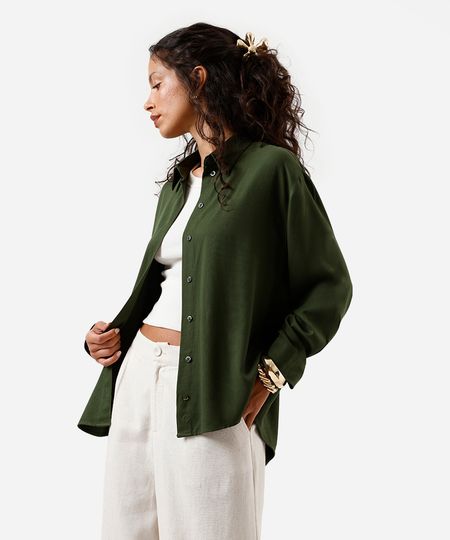 camisa feminina de viscose texturizada oversized verde M camisa feminina de viscose texturizada oversized verde M