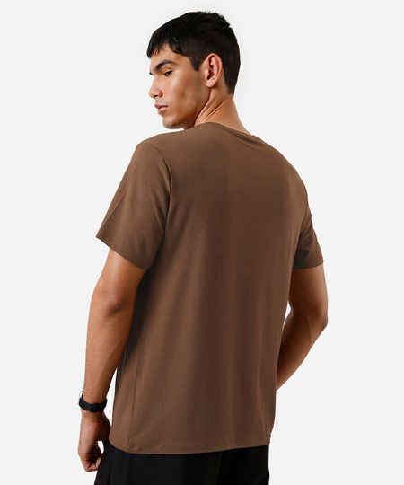 camiseta comfort masculina manga curta AIRtech marrom M