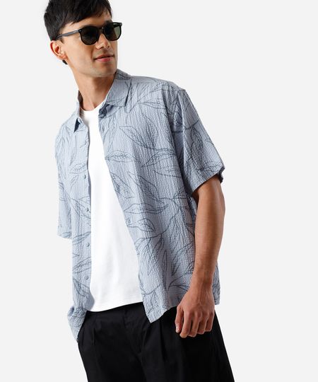 camisa masculina manga curta folhagens texturizada azul P