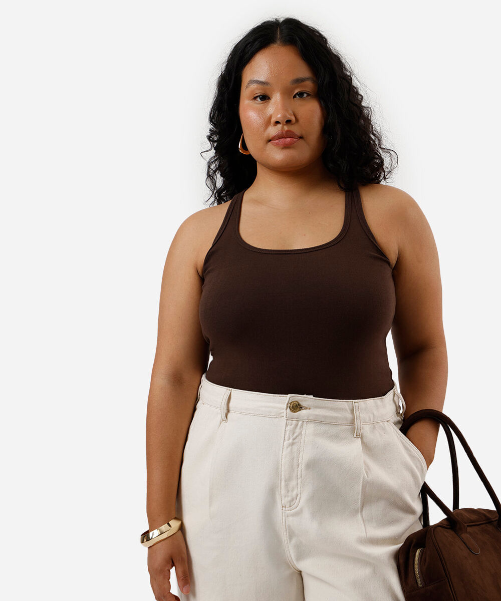 regata feminina de algodão plus size marrom