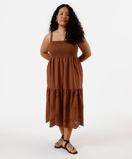 vestido midi feminino com recortes plus size marrom GG2 vestido midi feminino com recortes plus size marrom GG2