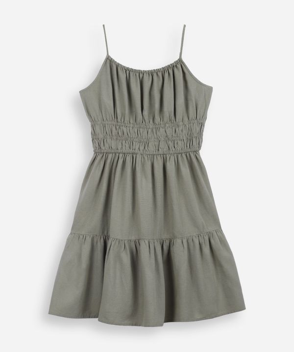 vestido curto juvenil alça fina com linho e recorte verde 12