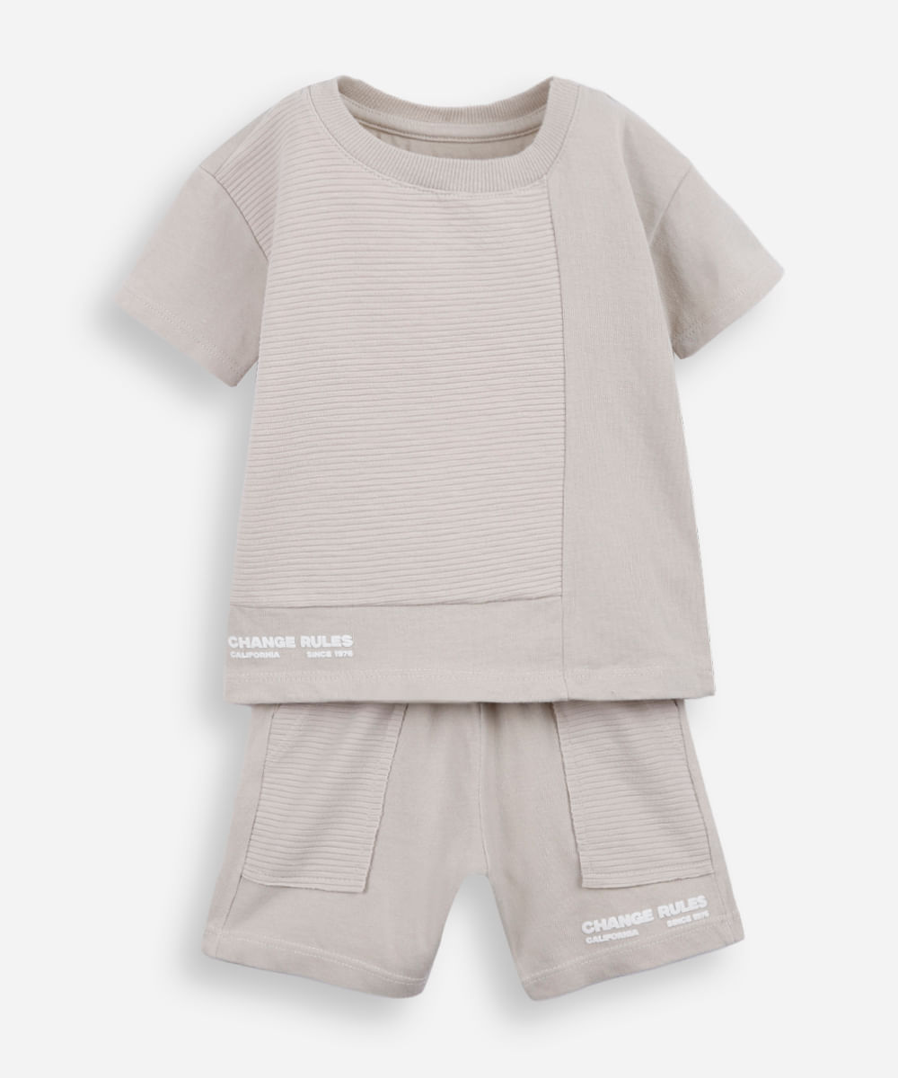 conjunto curto infantil com algodão e recortes texturizados bege