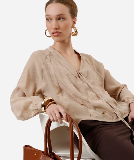 bata feminina com viscose e babados bege PP bata feminina com viscose e babados bege PP